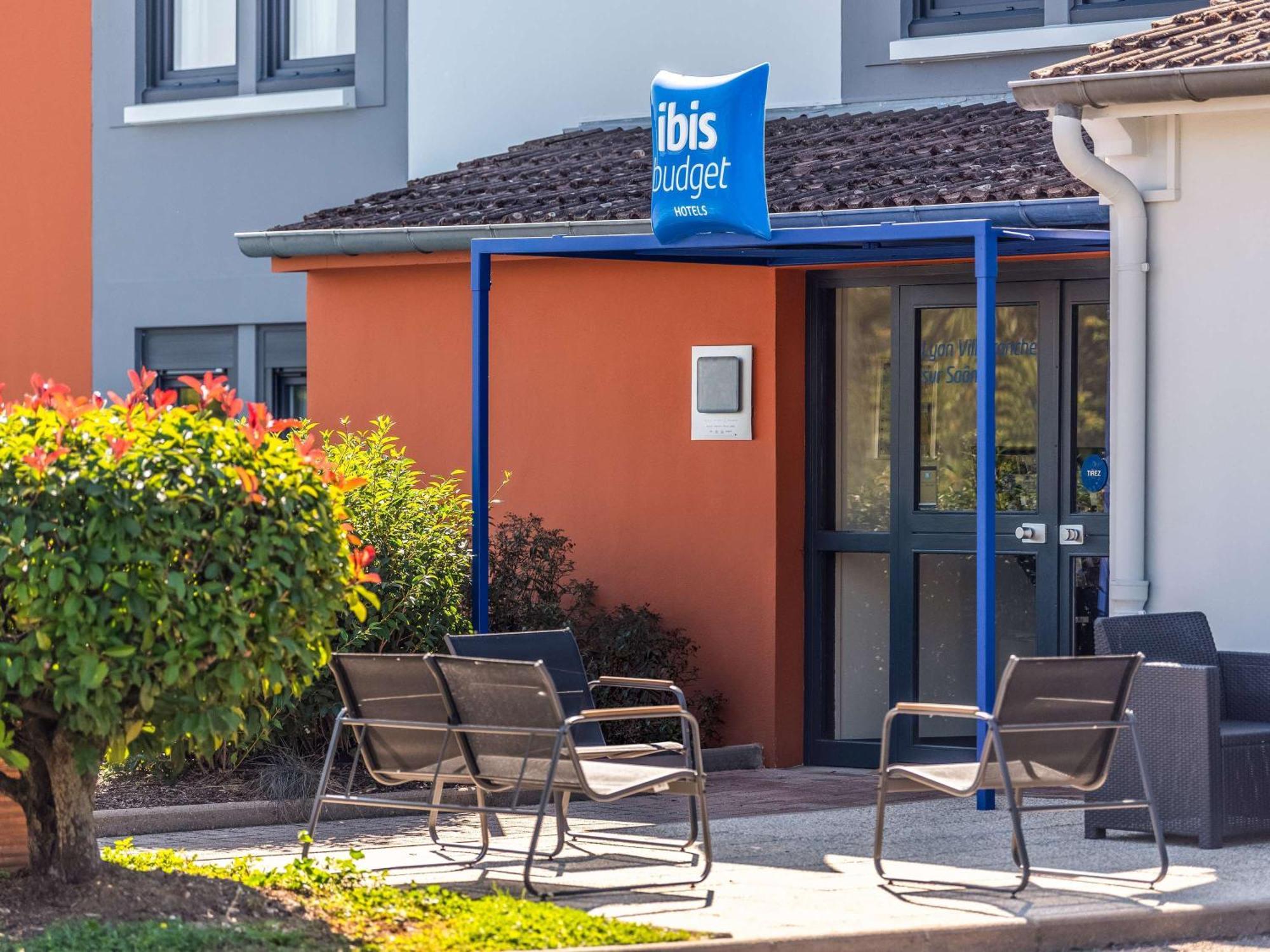 Ibis Budget Villefranche Limas Exteriér fotografie